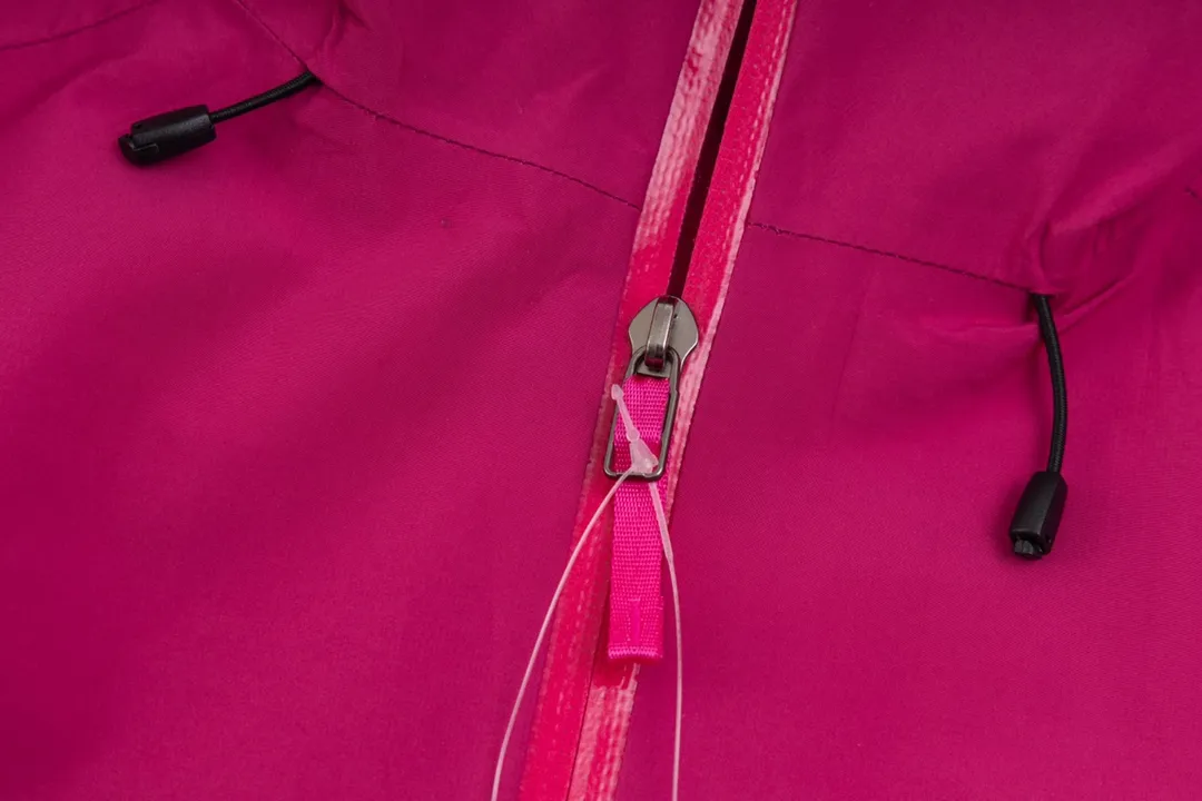 【 】 Hot Sale Arc'teryx Beta LT 26844 Gore-tex ， ， Factory ， ！ bluesign@ N 13LGORE-TEX ， Wear-Resistant， 、 Breathable， ， 20000 Breathable 10000 E 3D ， 3D ， ， ， Authentic YKK ， ， ， ， ， Factory ， ， ， ， 。 ， ， ，Lightweight ， Series ， Quality ！